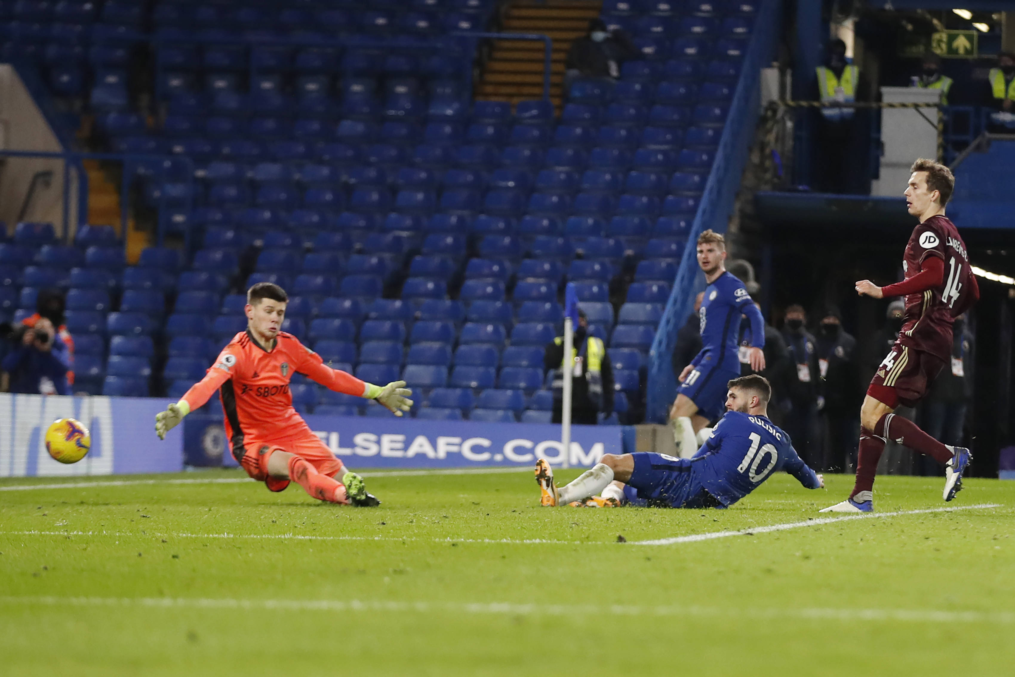 通過上述的 通過上述的